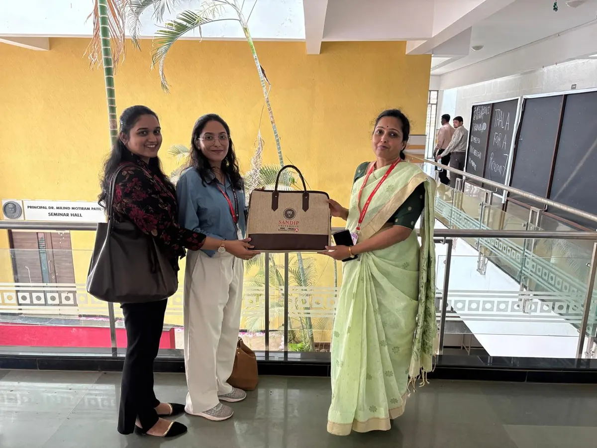 A Sumago client felicitation at the Nashik office